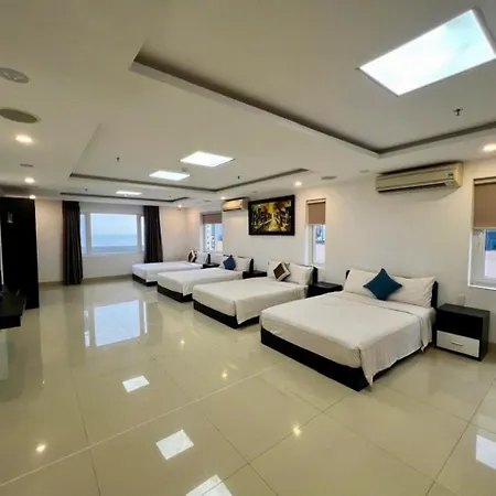 Golden Star Hotel By Thg Danang Exterior photo