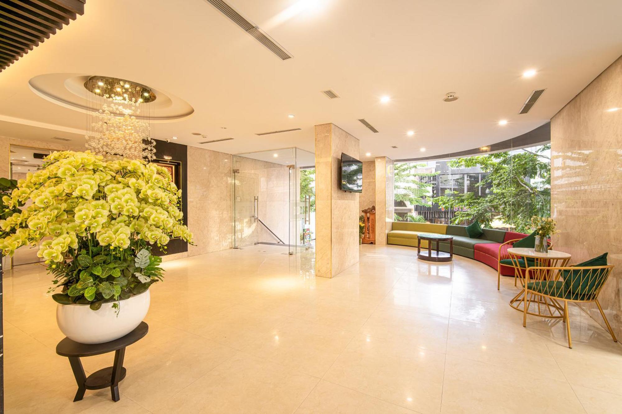 Golden Star By Thg Hotel Đà Nẵng